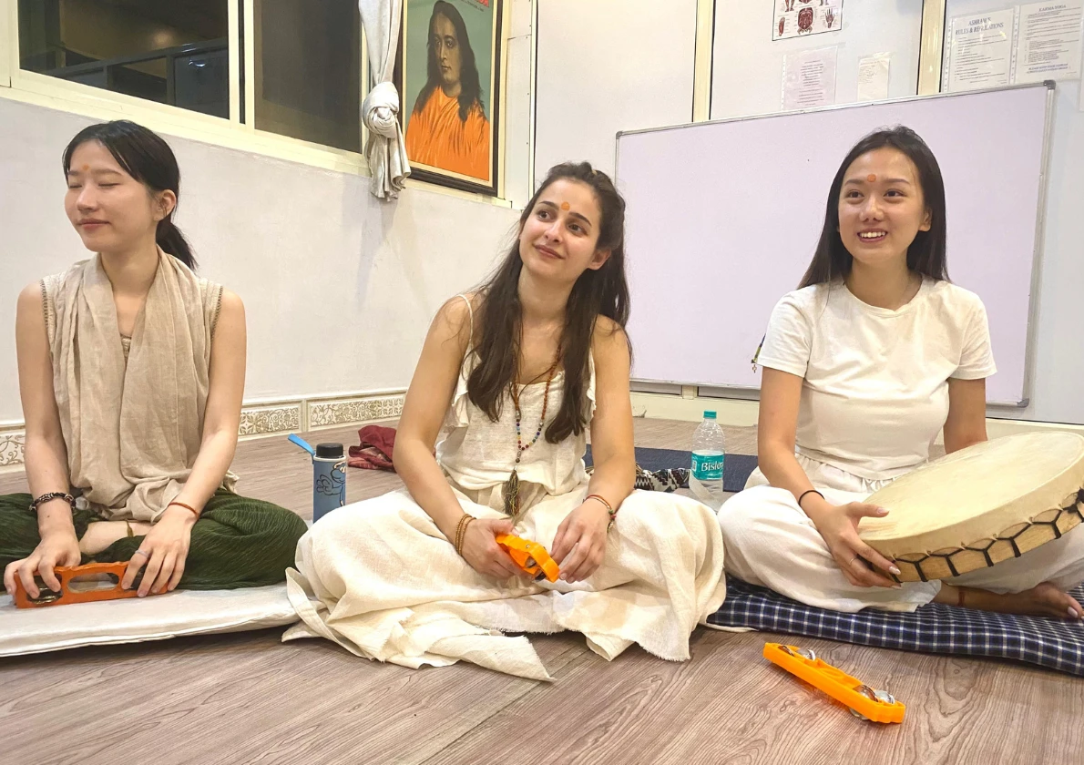 100 Hour Yoga Teacher Training in Rishikesh